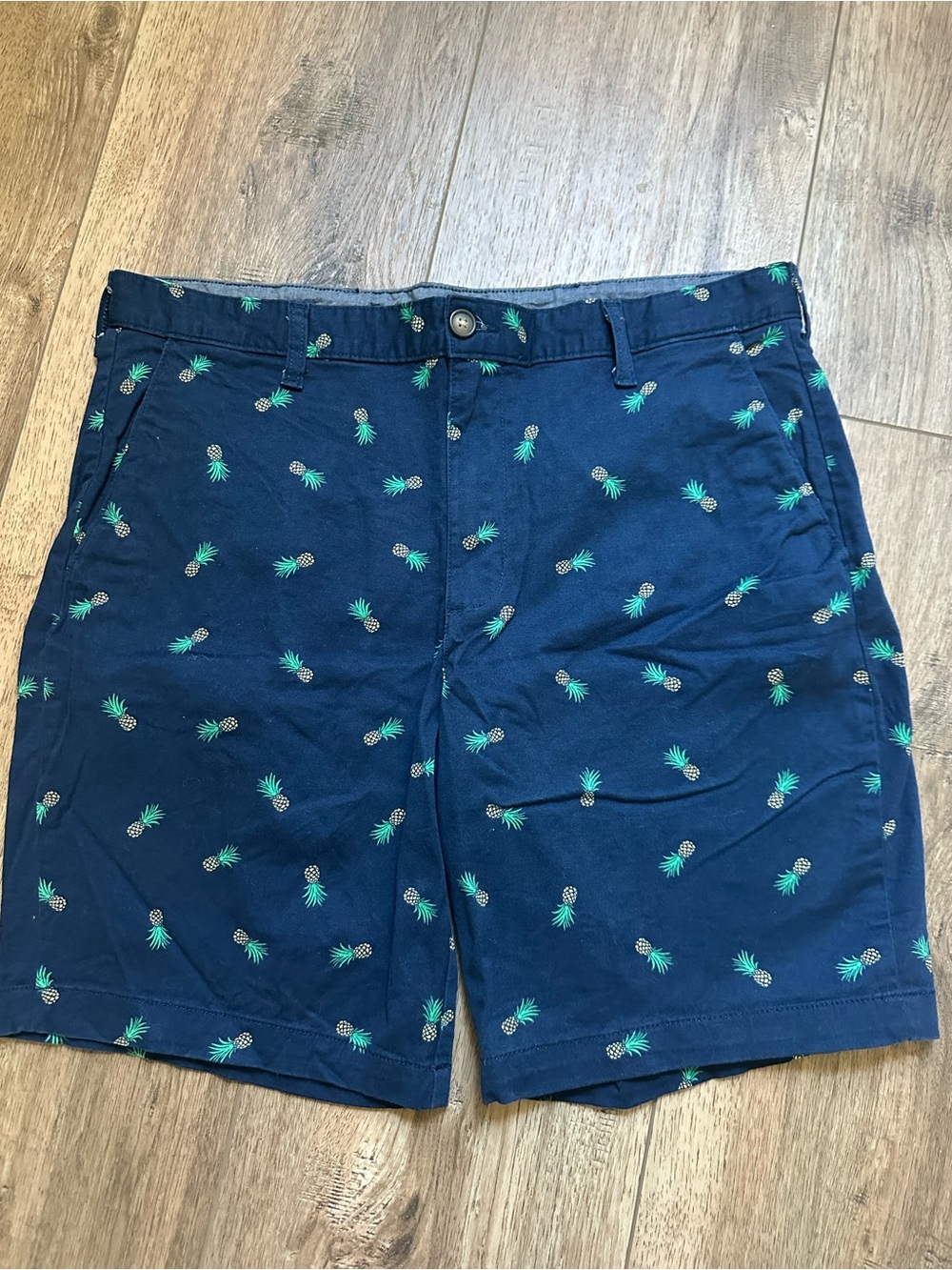 Men's Chino Shorts, Flat Front, Pineapples, Resortwear, Cruise, Vacation, 34